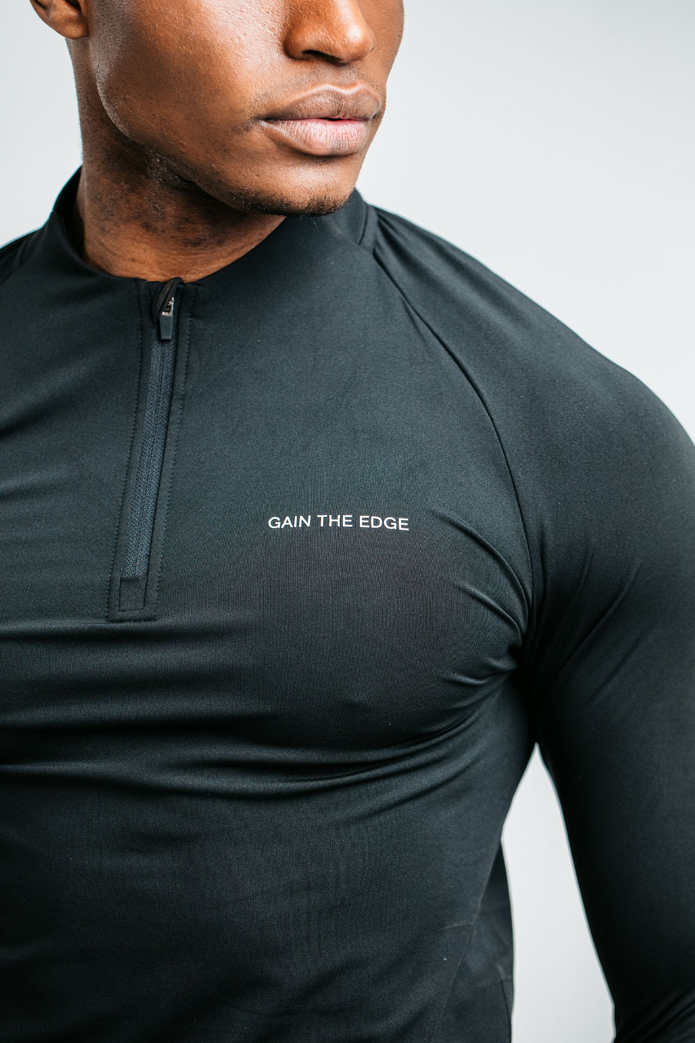 Performance Jumper in Black