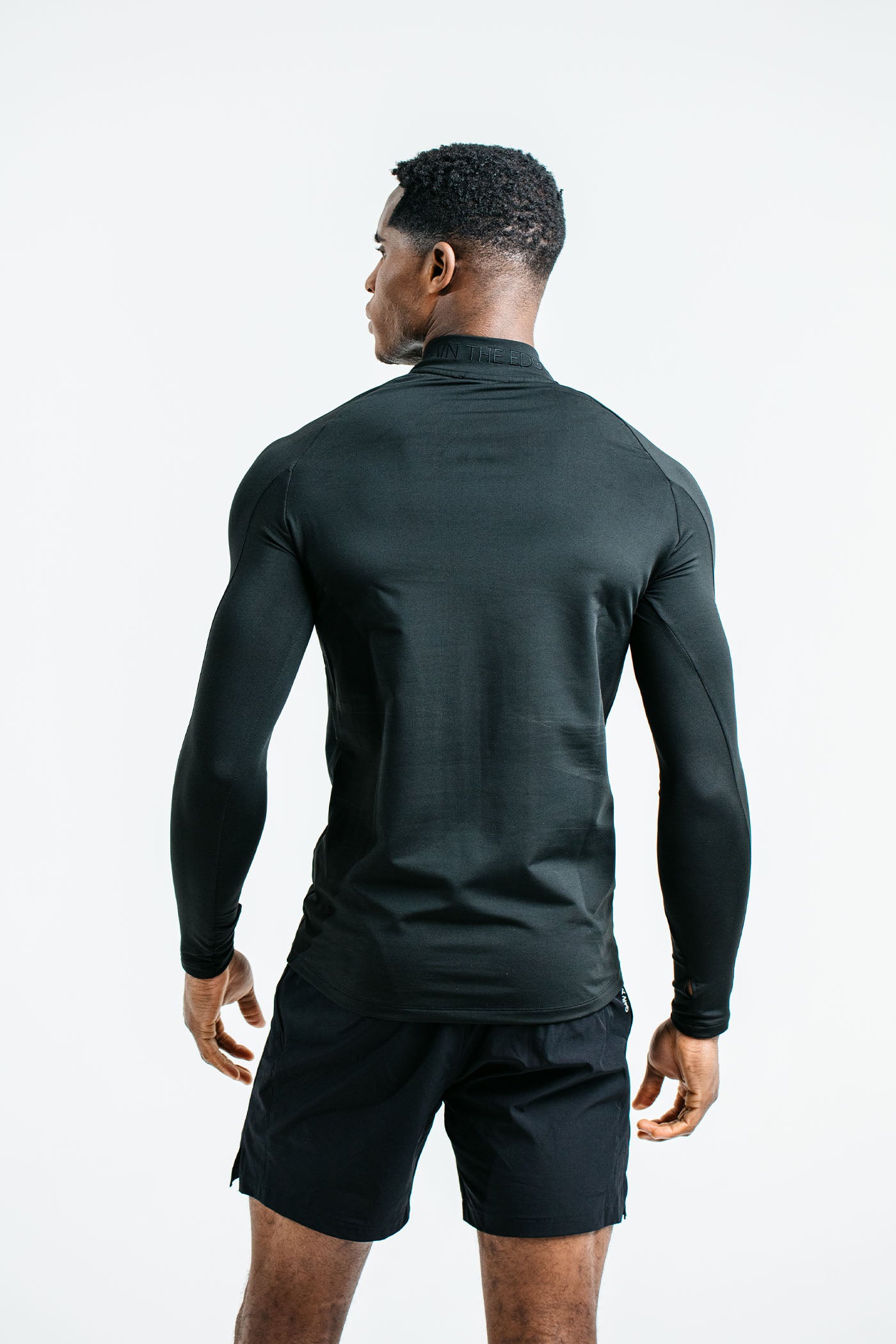 Performance Jumper in Black