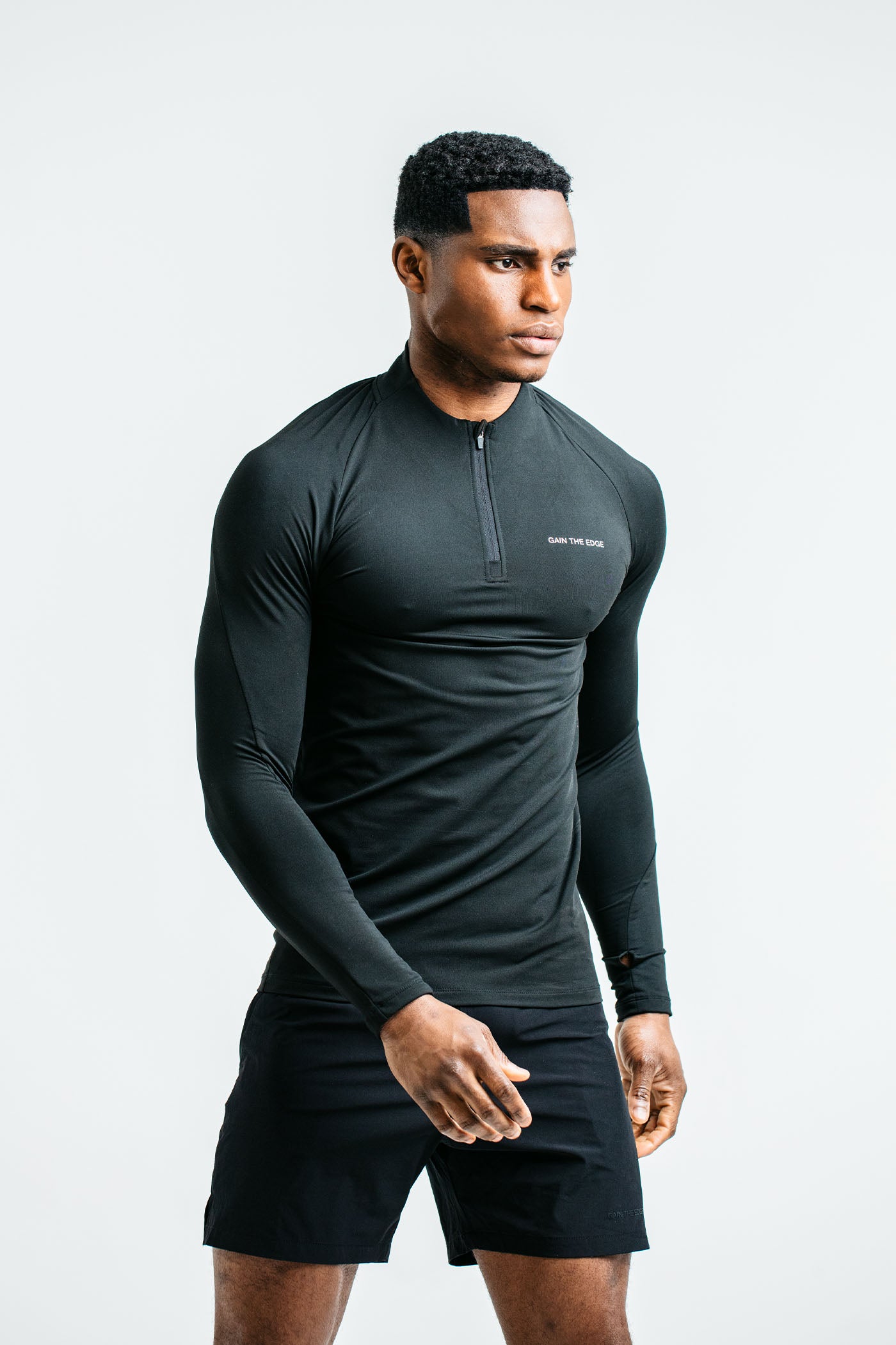 Performance Jumper in Black