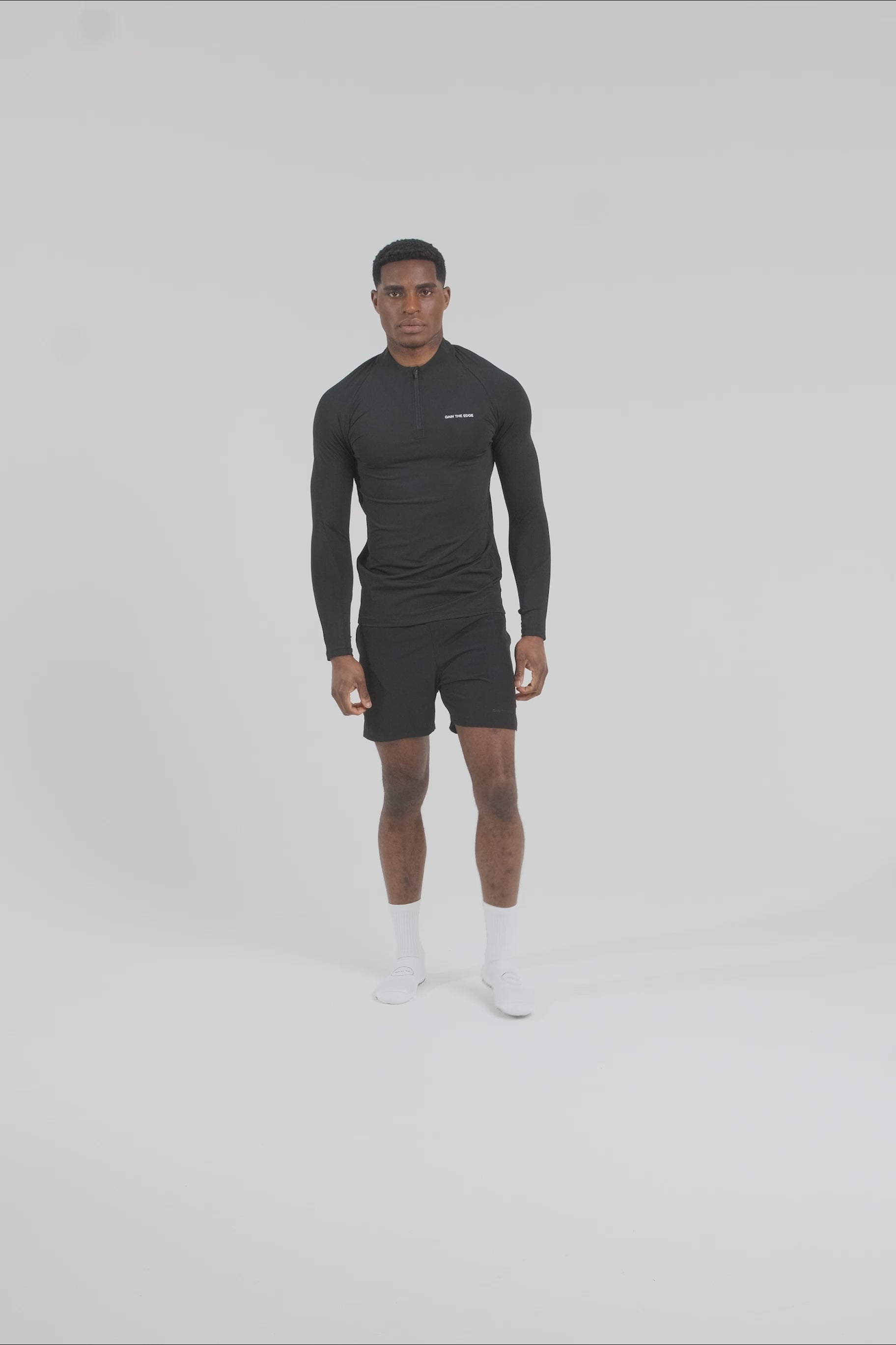 Performance Jumper in Black