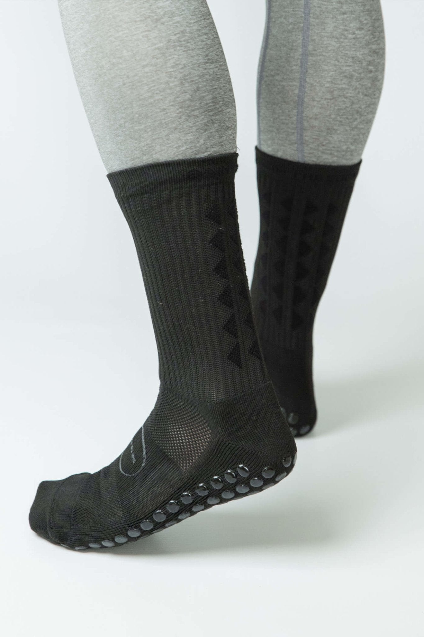 BLACKOUT LIMITED EDITION GRIP SOCKS 2.0 - Gain The Edge US